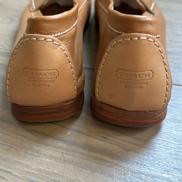 Coach tan penny “Shari” loafers in good condition Size 7 - Picture 3 of 4
